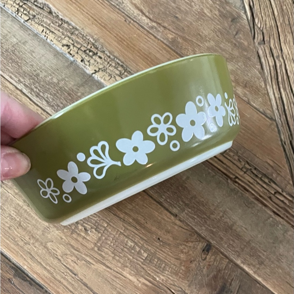 PYREX Green Floral Bowl Very Good Vintage Condition